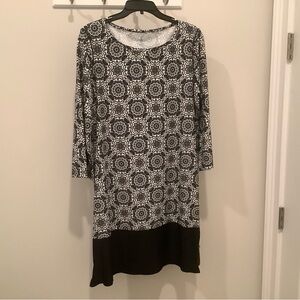 CabanaLife dress in black & white pattern size XL